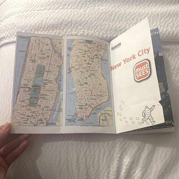 New York City “Must Sees” by Michelin Travel Publications - Picture 5 of 6